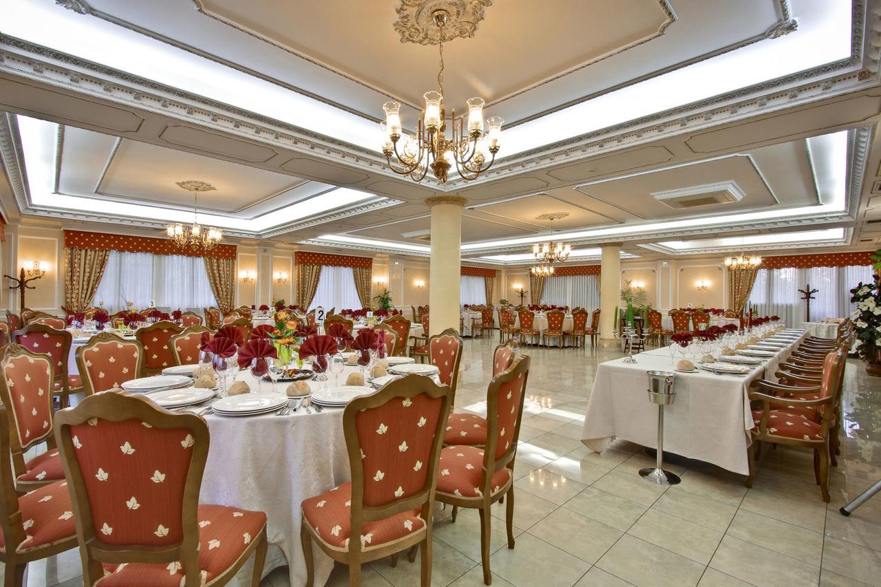 奥伦塞 Pazo De Monterrei酒店 外观 照片